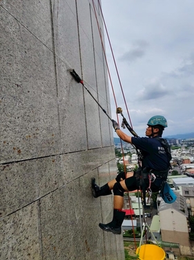 外牆潔淨的三大秘訣，時洸工程外牆清洗實戰案例解析